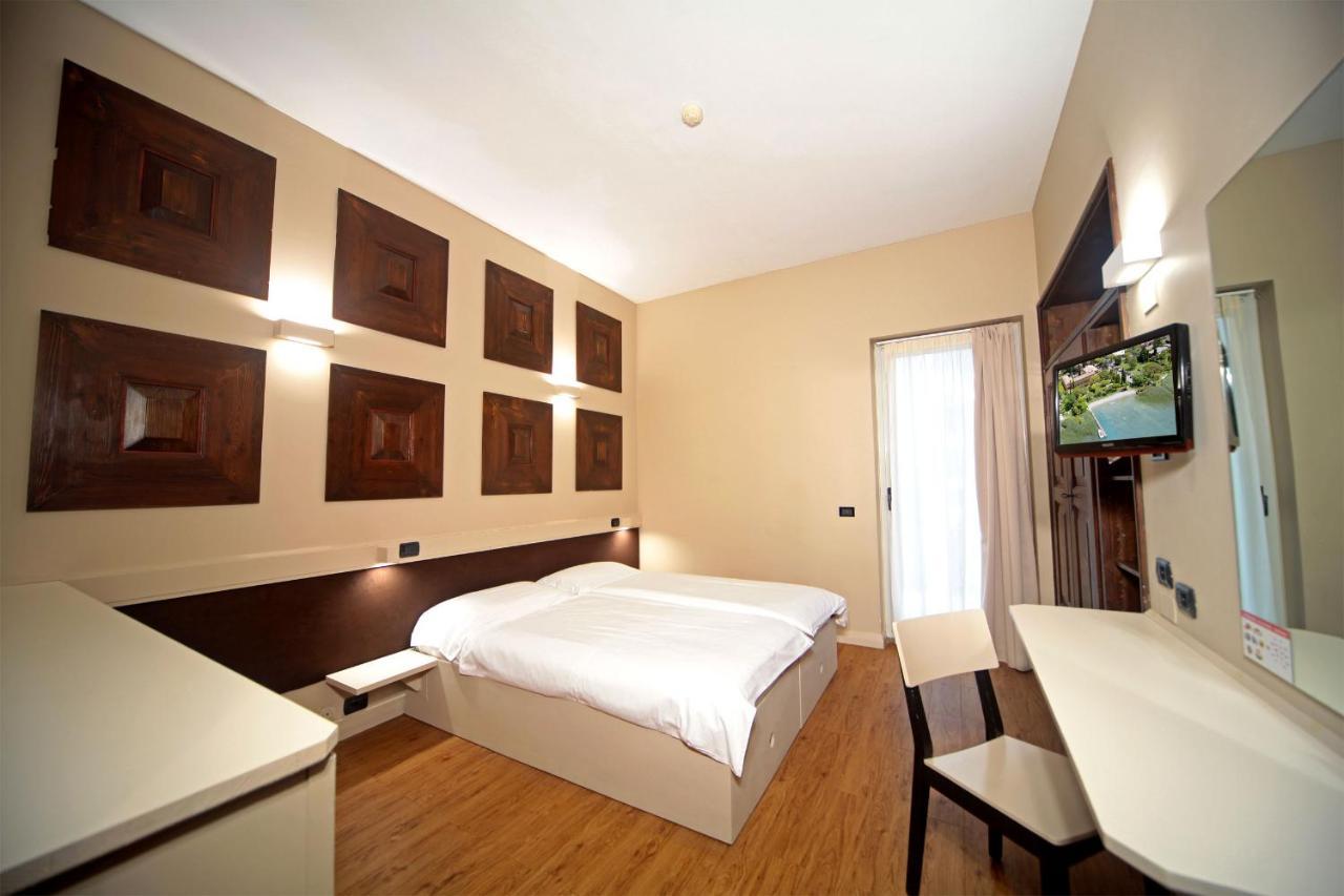 Hotel La Pauel Sirmione Ngoại thất bức ảnh