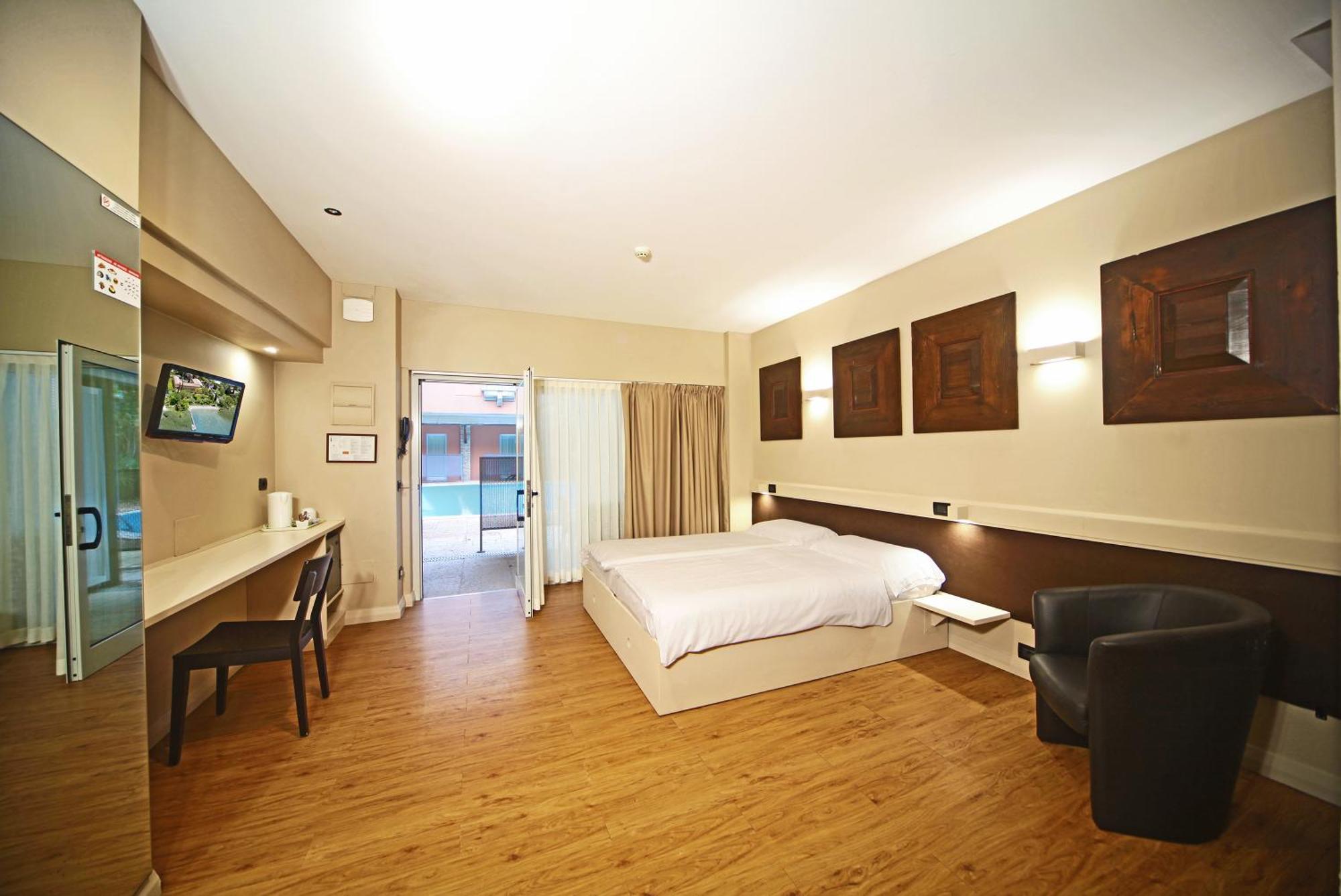 Hotel La Pauel Sirmione Ngoại thất bức ảnh