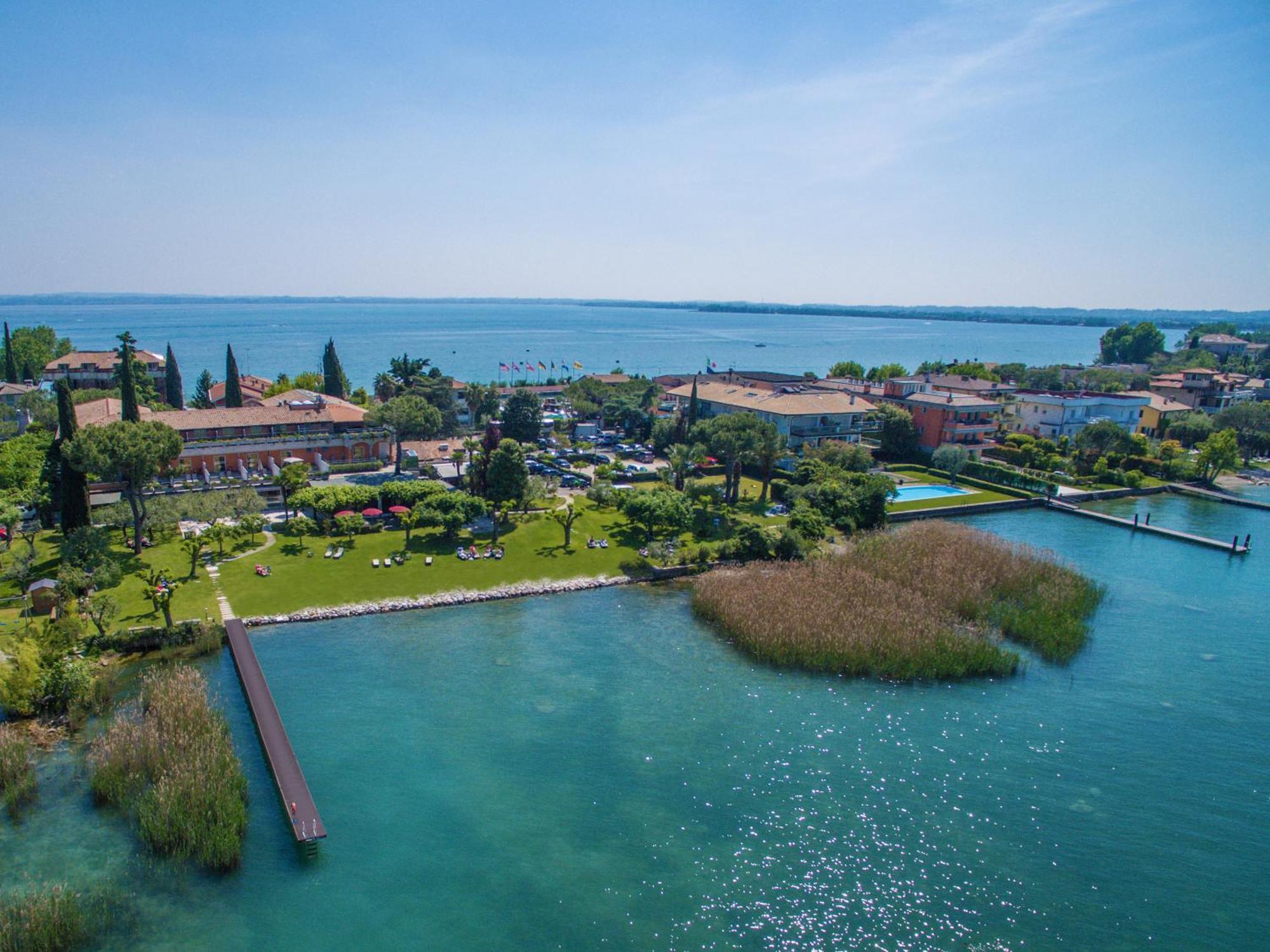 Hotel La Pauel Sirmione Ngoại thất bức ảnh